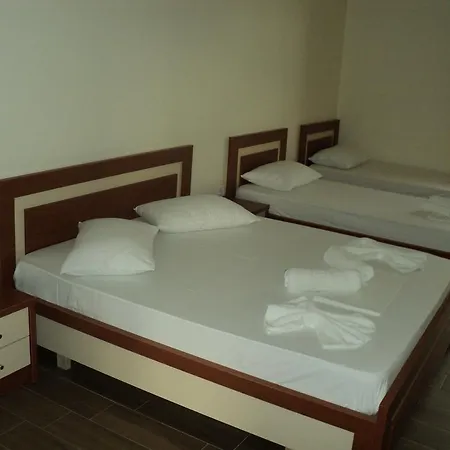 Golden Beach Otel 3*