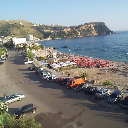 Golden Beach فندق