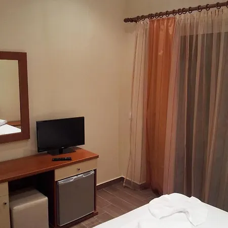 Golden Beach 3* هيماري