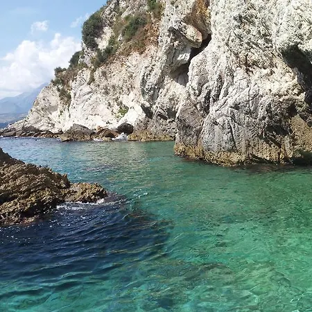 Golden Beach فندق