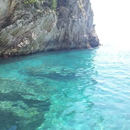 Golden Beach 3* Himarë